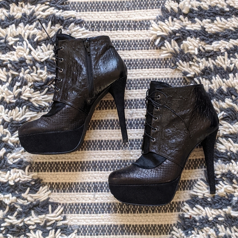 Stuart Weitzman Black Leather Boots Size 8 - Picture 11 of 13